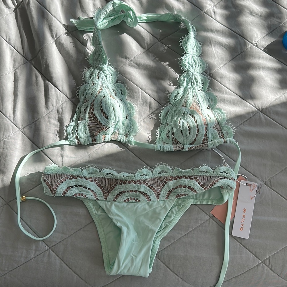 NEVER WORN TAGS ON Pily Q bikini